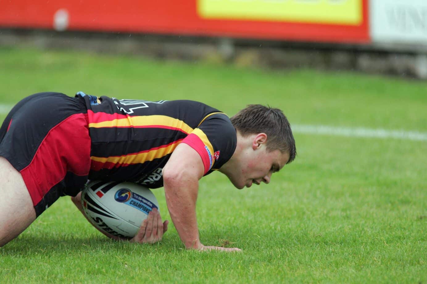 Blackpool v Dewsbury - Rams Josh Tonks goes over to score for dewsbury